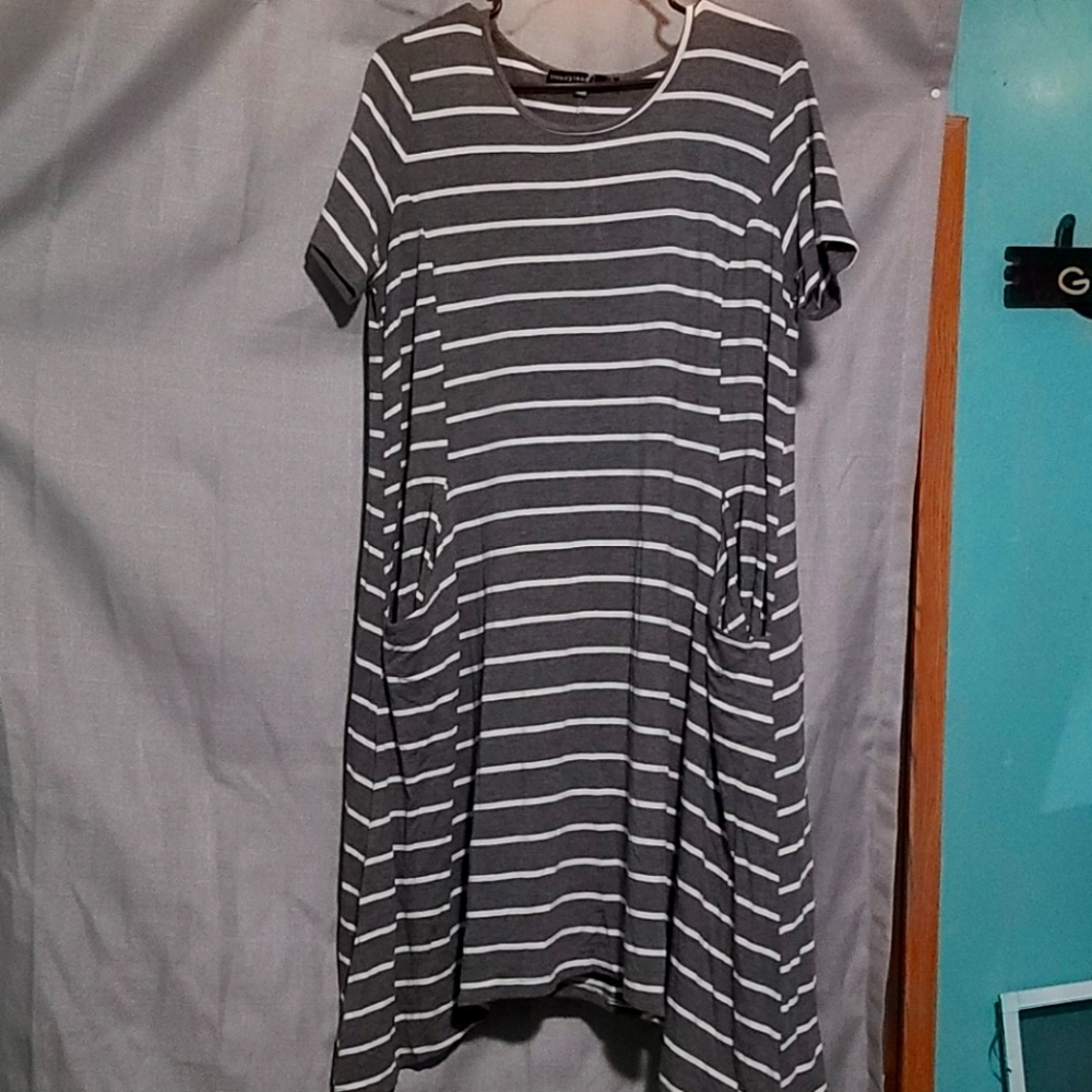 Trendlyland striped maxi dress